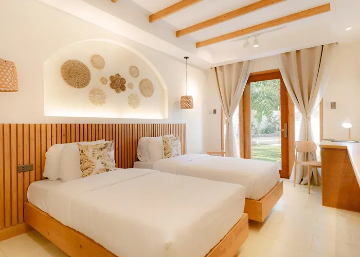 Leux Hotel Alona Panglao