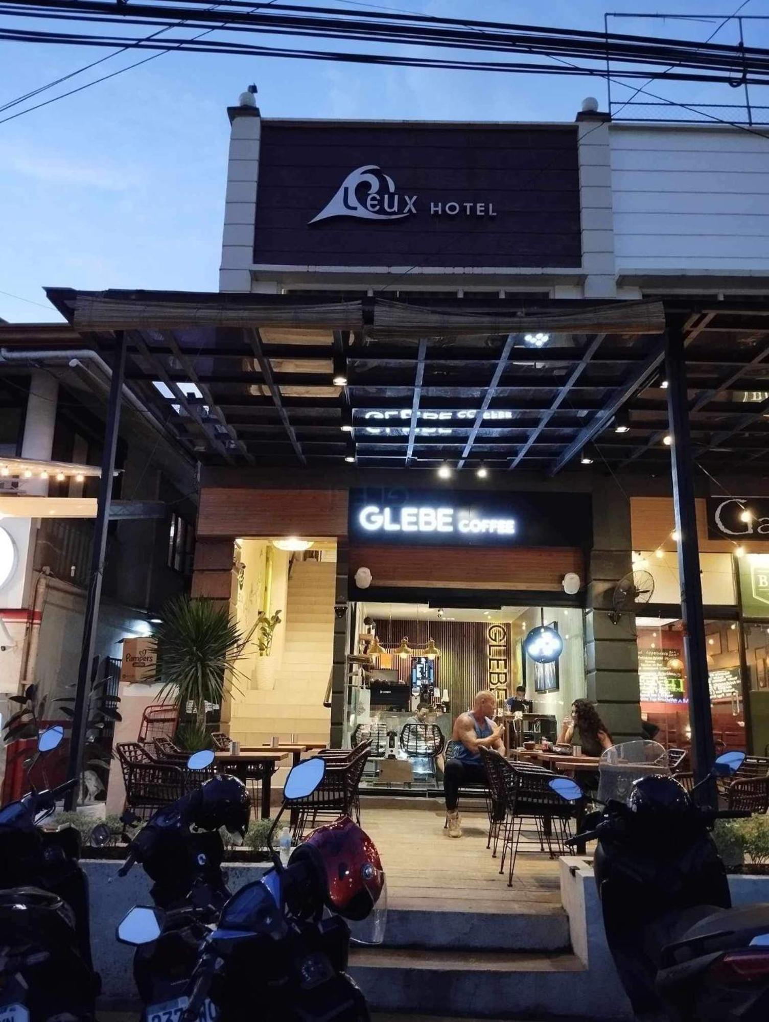 Inn Leux Alona Panglao