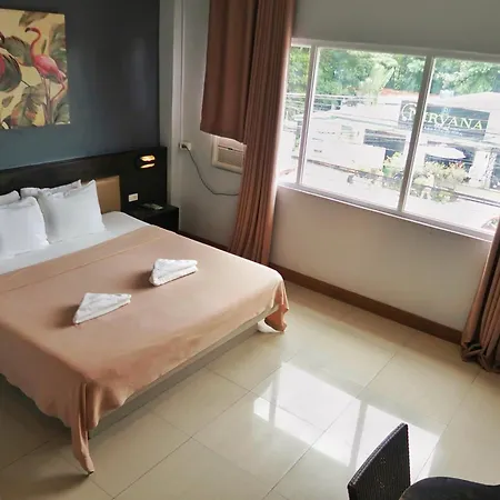Leux Hotel Alona Panglao Island Exterior photo
