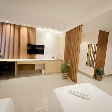 Leux Hotel Alona Panglao Island Exterior photo