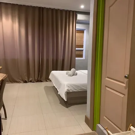 Leux Hotel Alona Panglao Island Exterior photo